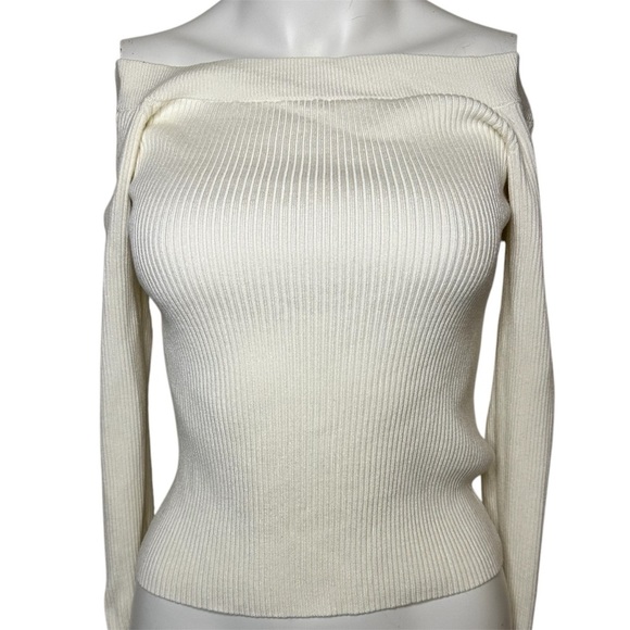 Abercrombie & Fitch Elegant Off-Shoulder Long Sleeve Cream Sweater - Picture 1 of 5